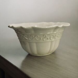 Veranda Home Ceramic Mixing Bowl Vintage Home Interiors Cream